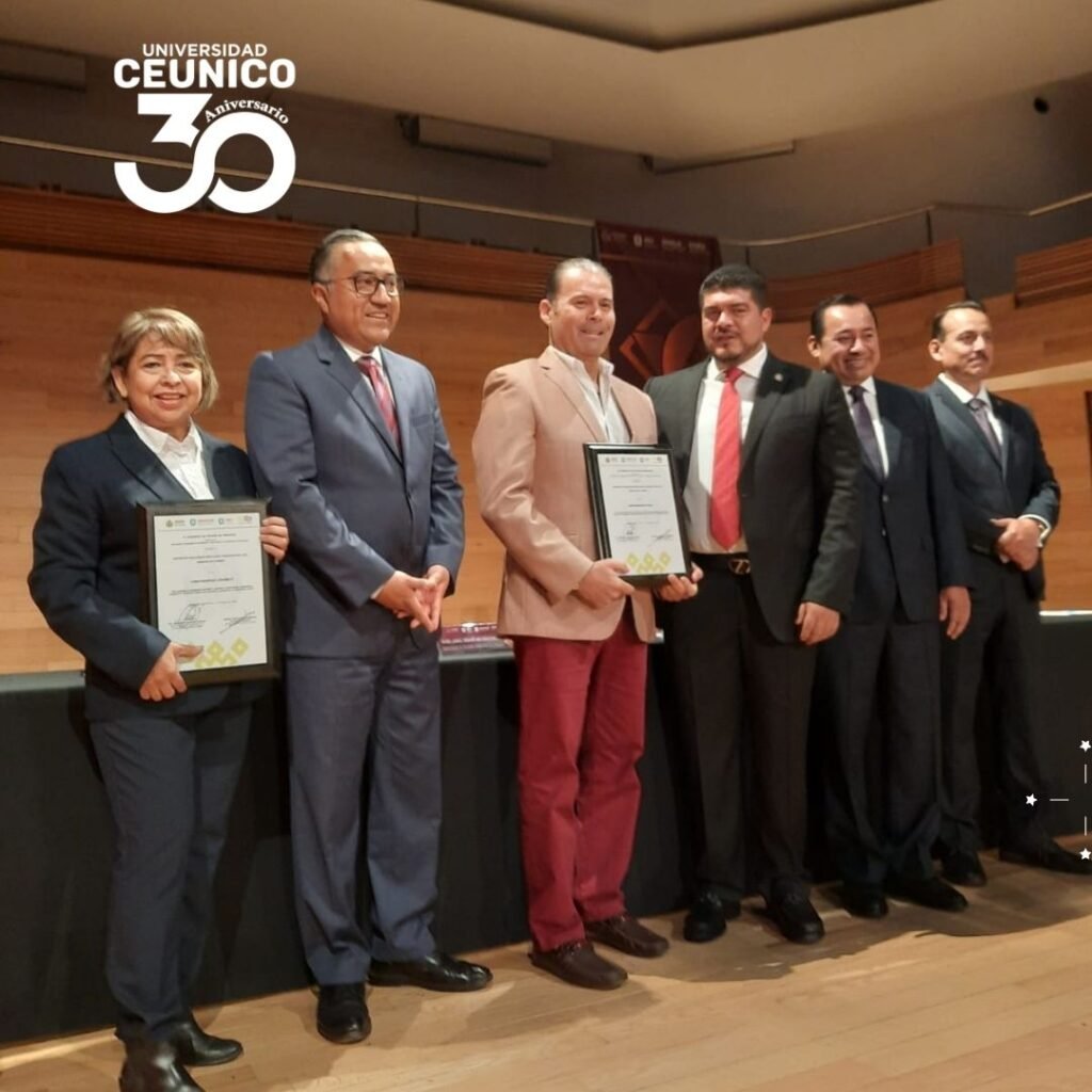 Entrega del Distintivo Excelencia Educativa Veracruzana 2022